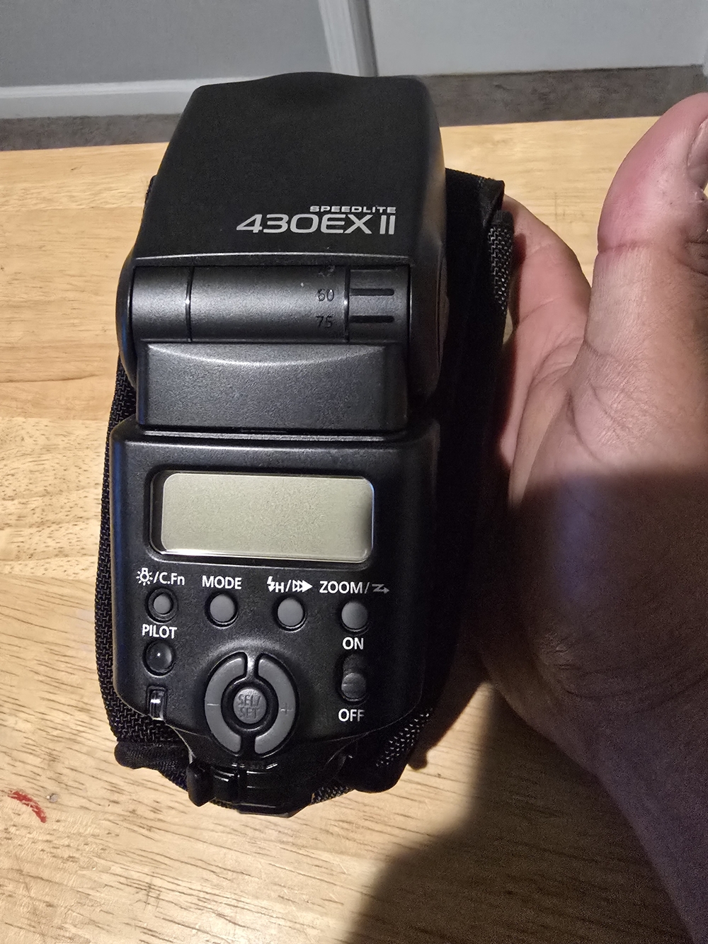 Canon Speedlite 430EX II Digital Camera Flash + Case *GOOD CONDITION*